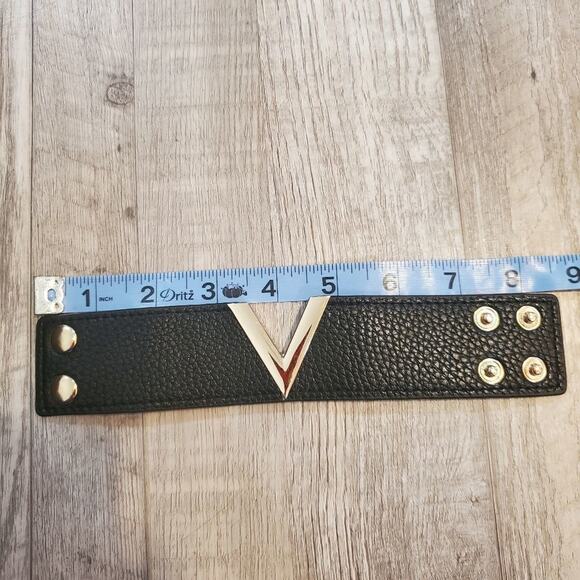 Faux leather bracelet - Picture 5 of 5